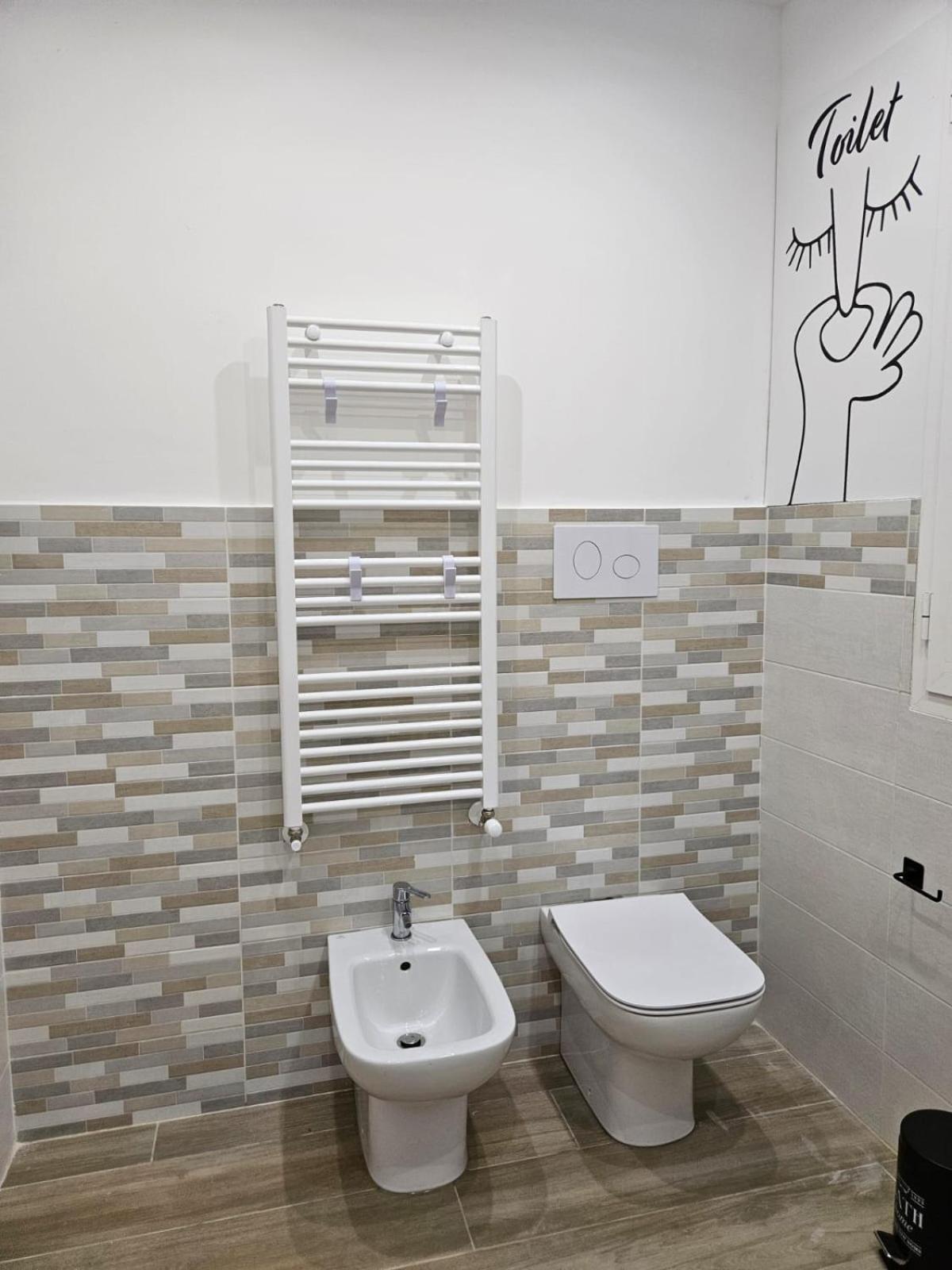 Porta D Ossuna Comfort Apartments Palermo Exteriör bild